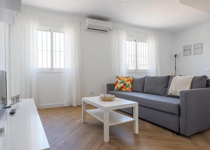 Algaba Aral Apartamento