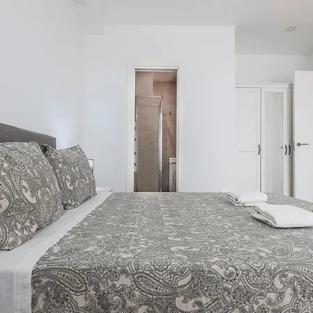 Apartamento Algaba Aral *